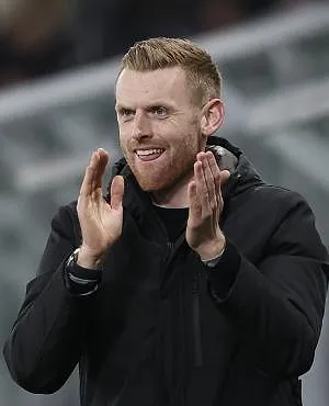 Edward Still satisfait d’avoir résisté à 10 mais déçu de ne pas avoir marqué : « On a eu plus de grosses occasions qu’eux »