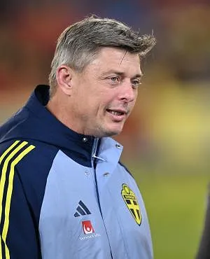 Anderlecht cible désormais l’ancien sélectionneur de la Suède, Alfred Schreuder également parmi les candidats !