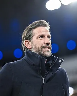 « On va accueillir De Mil » : Marc Delire préface Charleroi – Gand avec deux fans dans « Top Prono » (vidéo)