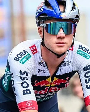 En plus de sa fracture du bassin, Maxim Van Gils s’est également cassé l’épaule