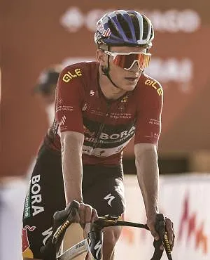 « J’ai eu des crampes, mais je ne peux pas chercher d’excuses » : Evenepoel revient sur son coup de mou