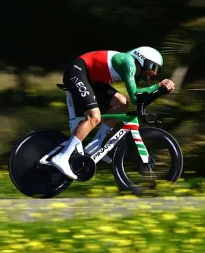 Tour de l’Algarve : un grand Filippo Ganna remporte le chrono de la 3e étape devant Juan Aysuo !