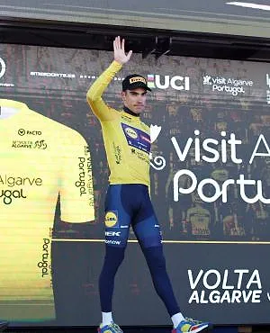 Juan Ayuso s’impose dans un sprint fou et remporte le Tour d’Algarve