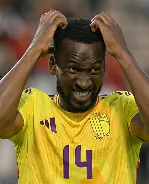 «Si c’est vrai, je ne peux pas l’accepter» : Dodi Lukebakio s’exprime sur l’affaire Prestianni