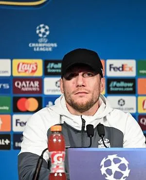 « On va essayer de réaliser quelque chose » : Sébastien Pocognoli veut y croire au PSG !