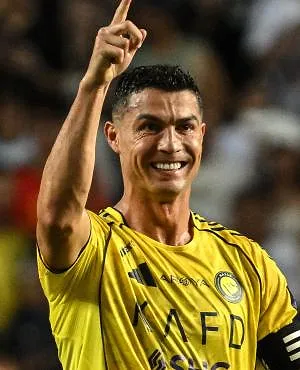 Cristiano Ronaldo achète 25 % du club espagnol d’Almeria !