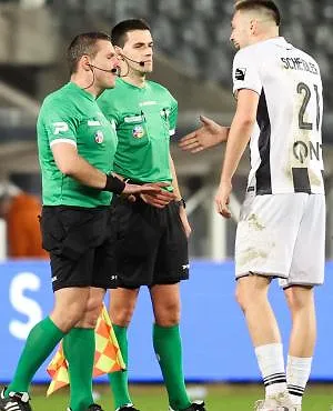 « J’ai l’impression que Charleroi dérange » : le gros coup de gueule d’Aurélien Scheidler ! (vidéo)