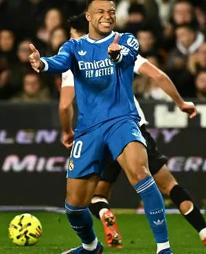 « Plusieurs jours » voire « plusieurs semaines » d’absence pour Mbappé qui souffre d’une entorse au genou