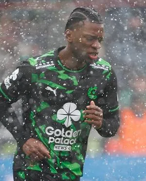 Nazinho sur le départ ? Un club de Bundesliga a entamé les discussions !