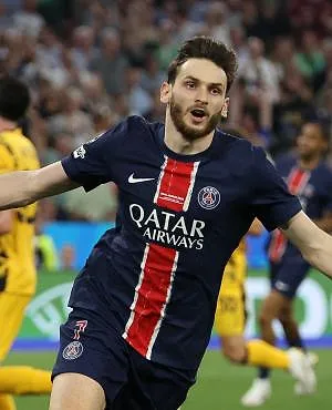 Cyril Ngonge ne tarit pas d’éloges sur Kvaratskhelia : « Vous n’avez encore vu que 50 % »