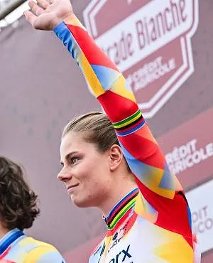 « Cela devrait être suffisant » : Lotte Kopecky en quête d’un troisième succès au Strade Bianche