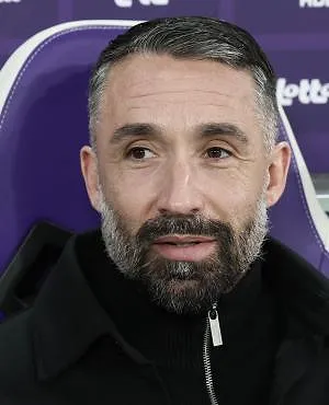 Jérémy Taravel bientôt officialisé : le casse-tête du diplôme touche à sa fin !