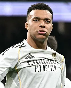 « Il va de mieux en mieux » : Alvaro Arbeloa confiant pour un retour rapide de Mbappé