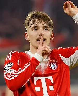 Première sélection avec l’Allemagne pour Lennart Karl, la pépite du Bayern !