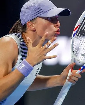 « Je suis un peu perdue » : une première depuis 2021 qui va laisser des traces pour Iga Swiatek