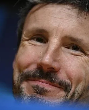 « Écoute, nous avons acheté ce joueur, donc il doit jouer » : la drôle d’anecdote de Mark Van Bommel à Zlatan Ibrahimovic