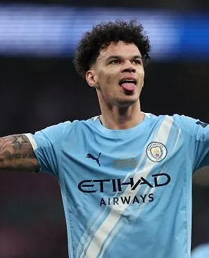 Manchester City terrasse Arsenal en finale de League Cup (0-2)