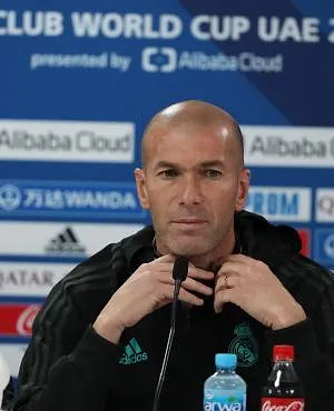 « Je connais son nom » : l’arrivée de Zinédine Zidane à la tête de l’équipe de France se précise !