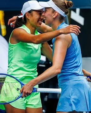 WTA Miami : Elise Mertens sauve quatre balles de match et atteint le dernier carré en double