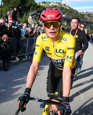 Tour de Catalogne : Jonas Vingegaard assomme ses adversaires, Remco Evenepoel explose en plein vol