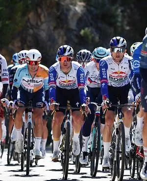 Florian Lipowitz rend hommage à Remco : « Il a réalisé une performance fantastique »