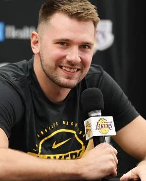 Séisme aux Lakers : fin de saison régulière pour Luka Doncic, désormais inéligible au trophée MVP