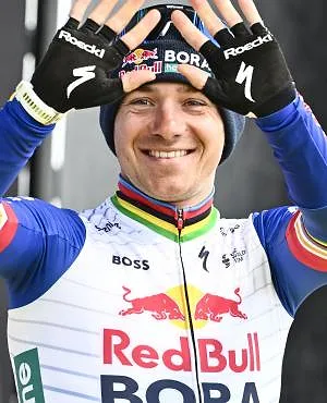 « J’avais déjà le sentiment l’an dernier que je pouvais gagner » : Evenepoel croit en ses chances à l’Amstel