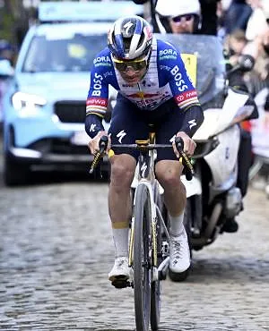 Surprise chez Red Bull-BORA-hansgrohe : l’entraîneur de Remco Evenepoel quitte la structure