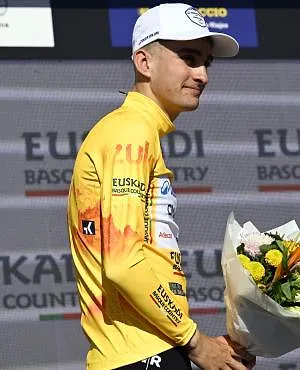 Paul Seixas écrase la concurrence sur la deuxième étape du Tour du Pays Basque