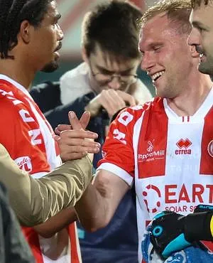 Sans jouer, Courtrai est officiellement promu en Pro League