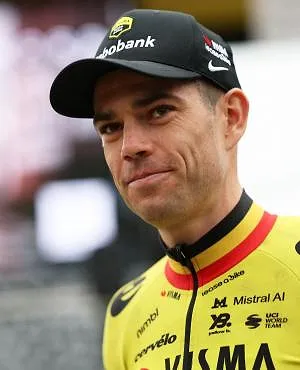 « Moins de dénivelés peuvent jouer en ma faveur » : Wout van Aert prêt pour Paris-Roubaix