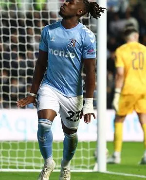 Coventry City, coaché par Frank Lampard, retrouve la Premier League un quart de siècle plus tard