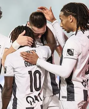 Après Titraoui, une autre pièce maîtresse de Charleroi va manquer le match face au Standard