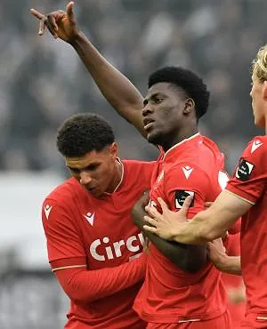 Le Standard remporte le choc wallon dans les dernières secondes (1-2) !