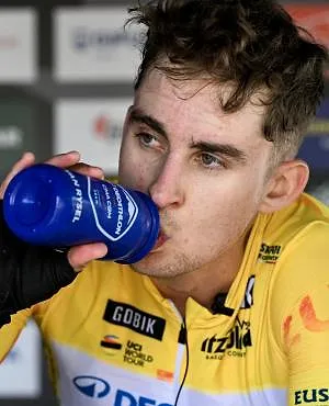 « Je ne baisse pas les yeux » : Paul Seixas ne craint ni Pogacar ni Evenepoel