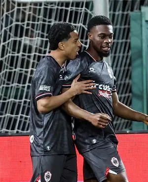 Pro League : le Standard de Liège s’incline à domicile contre l’Antwerp (1-2)