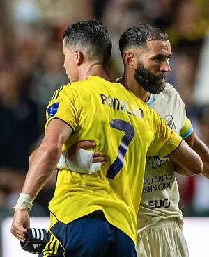 Karim Benzema de retour en Équipe de France ? Il ouvre la porte