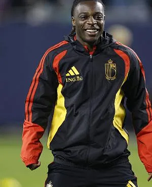 Jérémy Doku « aspire à devenir inarrêtable » avec Manchester City