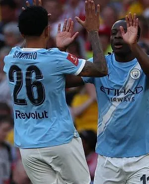 Jérémy Doku doublement décisif en demi-finale de FA Cup !