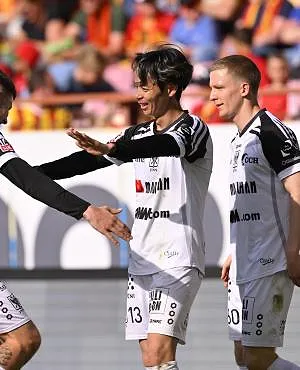 Saint-Trond corrige Malines (1-4) et conforte sa 3ème place au classement !