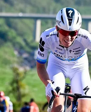 Liège-Bastogne-Liège dames : Partie en solo, Demi Vollering s’impose pour la troisième fois !