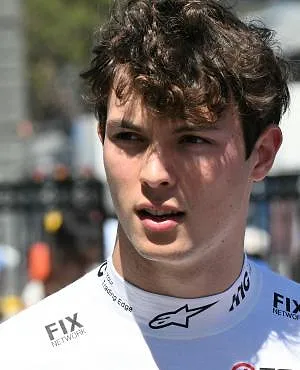 « Je n’étais pas ravi d’être le cobaye » : Oliver Bearman revient sur son crash au Japon