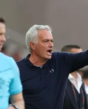 José Mourinho dément les rumeurs madrilènes : « Personne ne m’a contacté »
