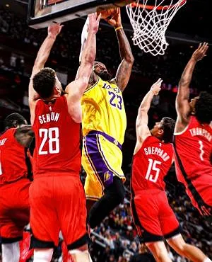 NBA : Les Lakers qualifiés, Detroit/Orlando et Cleveland/Toronto renvoyés à un 7e match