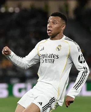 « Chaque joueur fait ce qu’il juge bon pendant son temps libre » : Arbeloa défend Mbappé, aperçu en Sardaigne