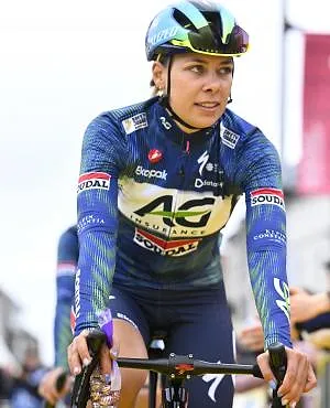 La Belge Shari Bossuyt remporte au sprint la 2e étape de la Vuelta Femenina !
