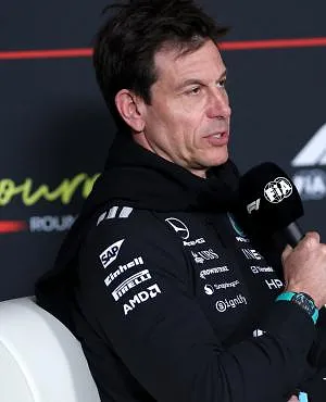 Retour du V8 en F1 : Mercedes valide le projet et rêve d’un moteur de 1200 chevaux
