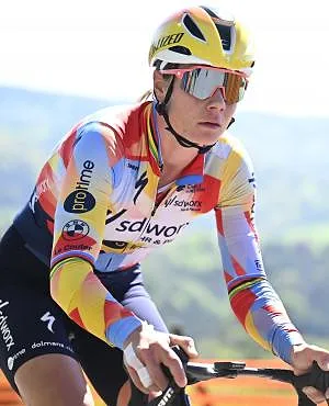 Lotte Kopecky déclassée du sprint sur la Vuelta Femenina : « Pas de commentaires »