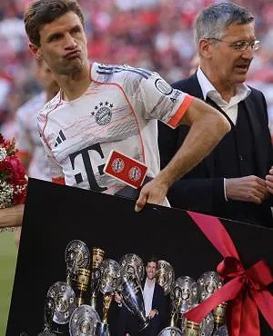 Thomas Müller croit au comeback du Bayern : « Si l’équipe joue comme à Paris, elle gagnera »