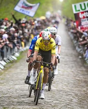 « C’est un peu comme le cyclocross et je trouve ça magnifique » : Wout van Aert veut s’amuser en gravel